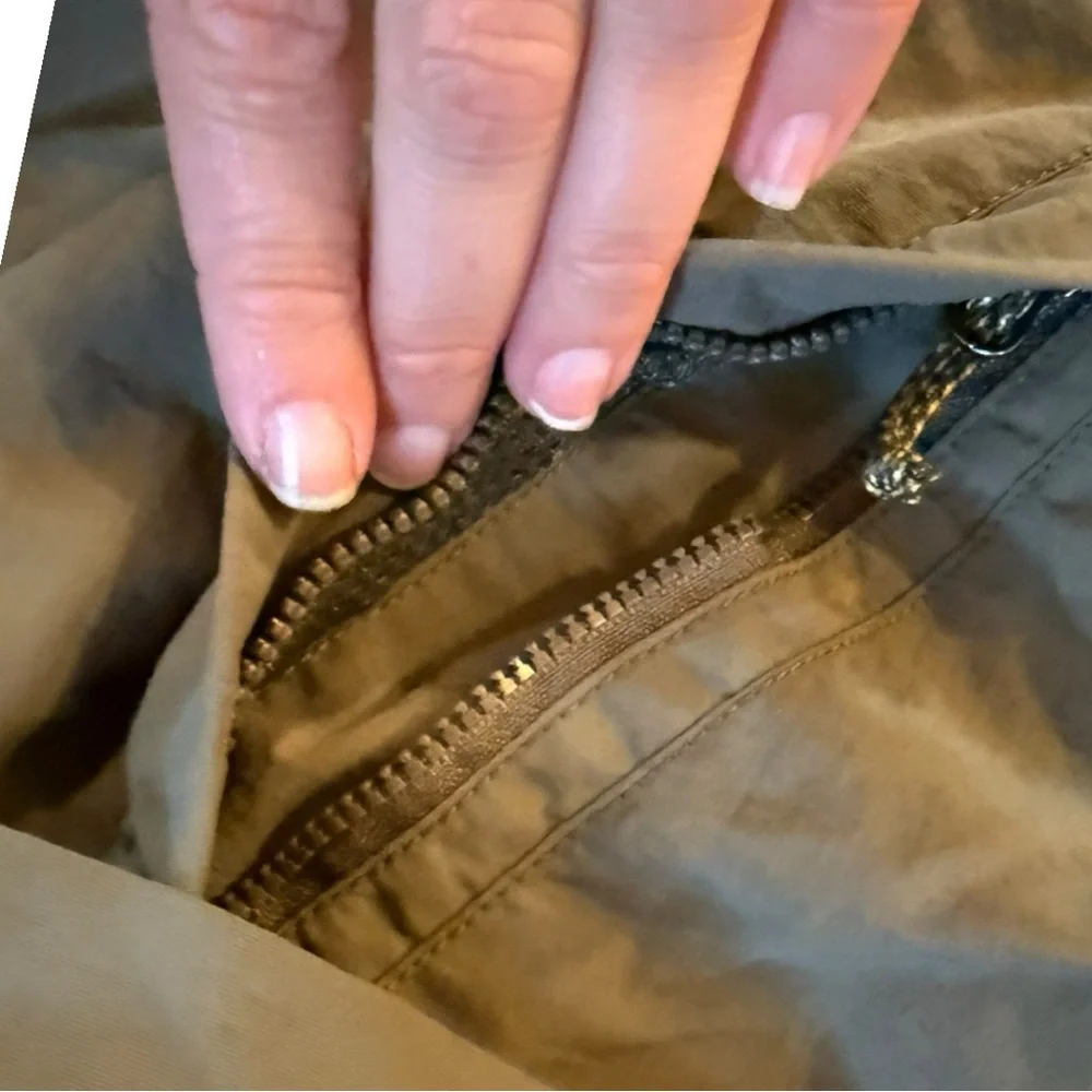 Eddie Bauer women’s Olive Green Windbreaker Jacket sz XL crop high neck full zip - Picture 7 of 10